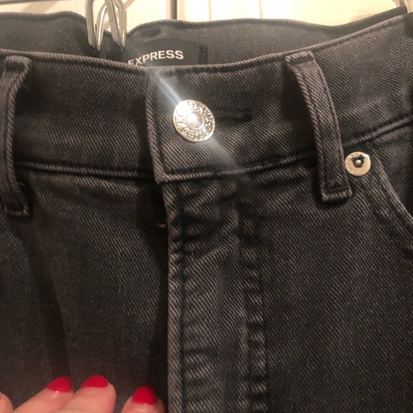 Express super high rise mom Jean - Picture 6 of 8